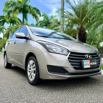 HYUNDAI HB20 1.6 COMFORT PLUS 16V FLEX 4P MANUAL HYUNDAI HB20 1.6 COMFORT PLUS 16V FLEX 4P MANUAL